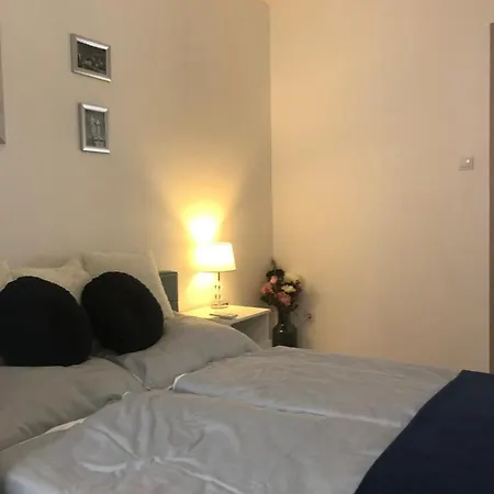 Varosi Idill * Veszprem