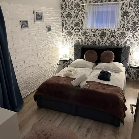 Varosi Idill Apartment *