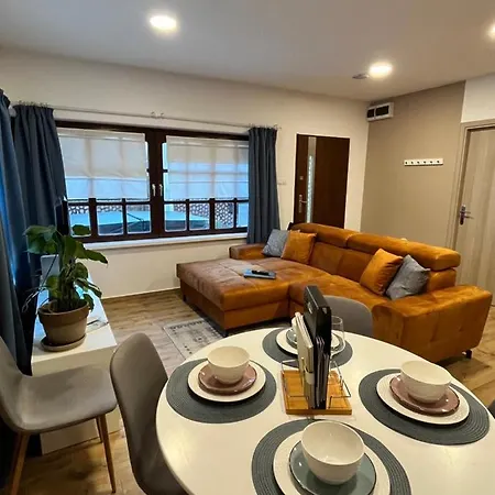 Apartment Varosi Idill *