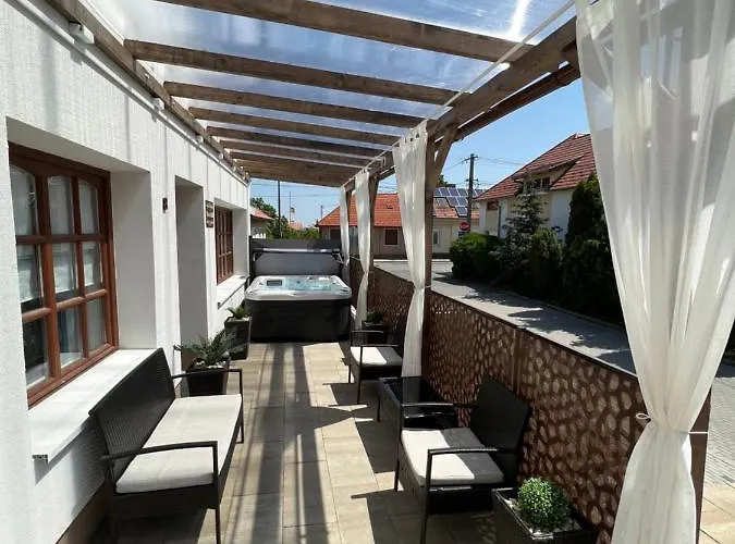 Varosi Idill Apartament *